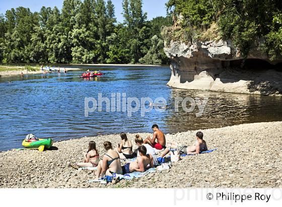 PLAGE, VILLAGE DE FLOIRAC,  VALLEE DE LA DORDOGNE LOTOISE, QUERCY, LOT. (46F04118.jpg)