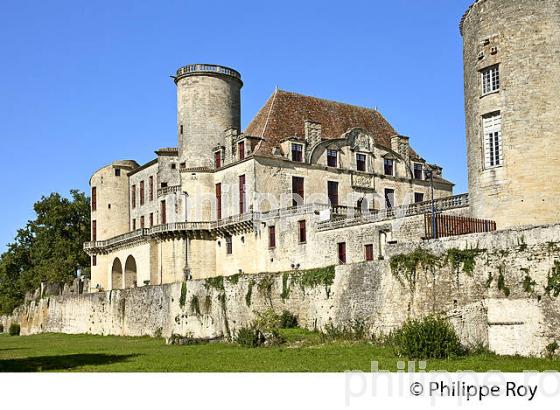 LE CHATEAU DE DURAS, VALLEE DU DROPT,  LOT-ET-GARONNE. (47F00721.jpg)