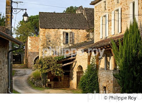 VILLAGE MEDIEVAL  DE SAUVETERRE-LA-LEMANCE,  HAUT QUERCY,  LOT-ET-GARONNE. (47F01025.jpg)