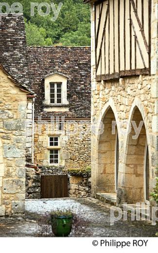 VILLAGE MEDIEVAL  DE SAUVETERRE-LA-LEMANCE,  HAUT QUERCY,  LOT-ET-GARONNE. (47F01033.jpg)