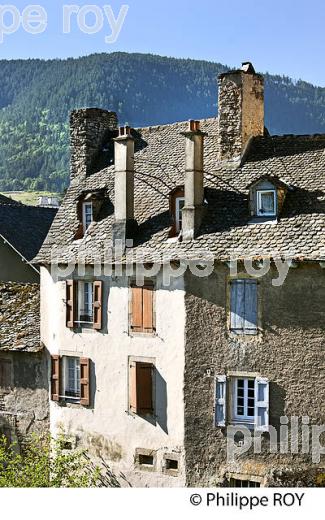 MAISON  TRADITIONNELLE DE LA  VIEILLE VILLE DE   MENDE, GEVAUDAN, LOZERE (48F01239.jpg)