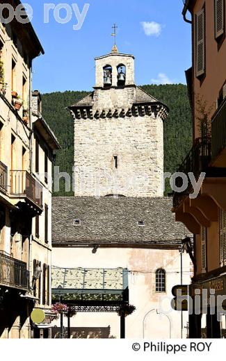 LA TOUR DES PENITENTS , VIEILLE VILLE DE   MENDE, GEVAUDAN, LOZERE. (48F01313.jpg)