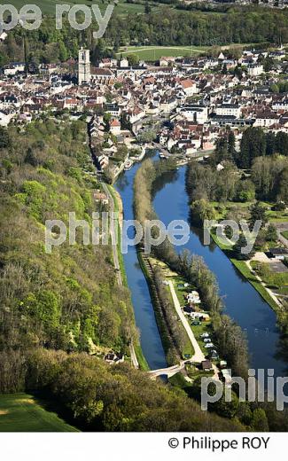 CLAMECY, CANAL DU NIVERNAIS, PAYS DES VAUX DE L 'YONNE,  NIEVRE, BOURGOGNE. (58F00104.jpg)