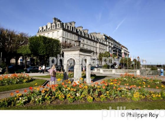 VILLE DE PAU, BEARN, FRANCE (64F03124.jpg)