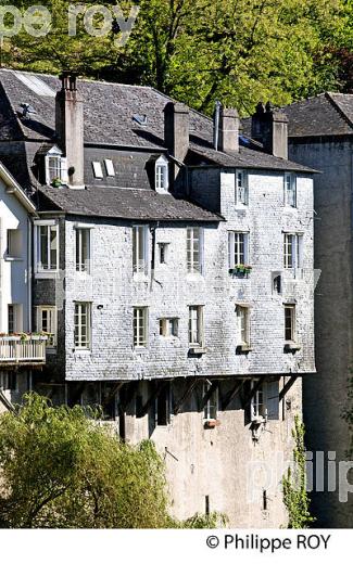 OLORON SAINTE MARIE, HAUT BEARN, PYRENEES ATLANTIQUES. (64F03239.jpg)