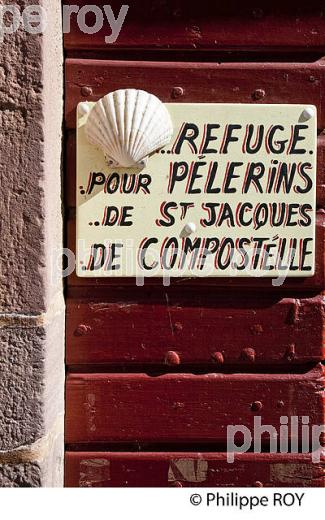SAINT JEAN PIED DE PORT, CHEMIN DE SAINT JACQUES, PAYS BASQUE, PYRENEES ATLANTIQUES. (64F03314.jpg)
