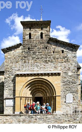 EGLISE ROMANE DE L'HOPITAL-SAINT-BLAISE, PAYS DE SOULE, PAYS BASQUE, PYRENEES ATLANTIQUES. (64F03506.jpg)