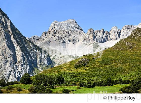 LE PIC D' ANIE, CIRQUE DE LESCUN,  VALLEE D' ASPE, BEARN, PYRENEES ATLANTIQUES. (64F04206.jpg)