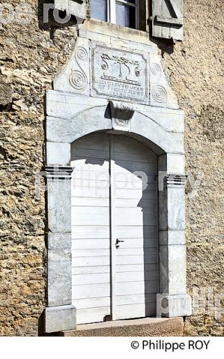 LE VILLAGE DE LECUN , CIRQUE DE LESCUN,  VALLEE D' ASPE, BEARN, PYRENEES ATLANTIQUES. (64F04235.jpg)