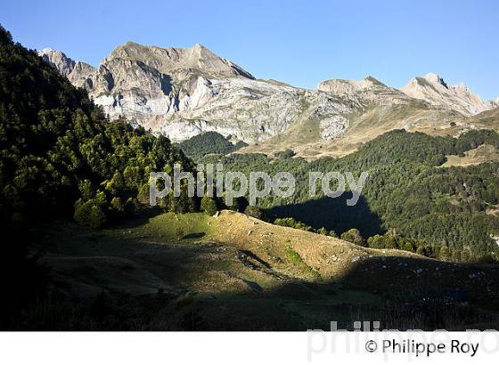 LE CIRQUE D' ASPE , ROUTE DU COL DU SOMPORT, COMMUNE DE URDOS, VALLEE D' ASPE, BEARN, PYRENEES ATLANTIQUES. (64F04702.jpg)