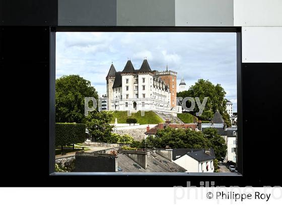 LE CHATEAU  DE PAU, VILLE DE  PAU, BEARN, PYRENEES ATLANTIQUES. (64F05805.jpg)