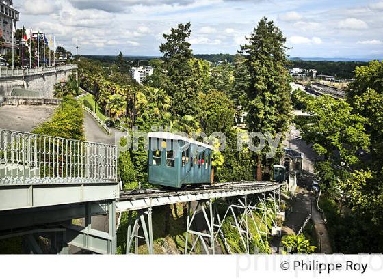 LE FUNICULAIRE,  BOULEVARD DES PYRENEES,  PAU, BEARN. (64F05914.jpg)