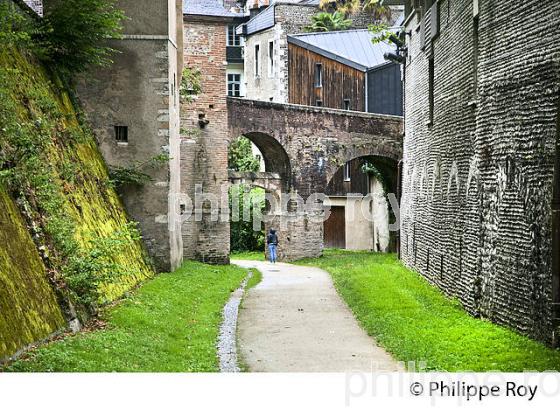 COULEE VERTE,  QUARTIER DU  HEDAS, PAU, BEARN, PYRENEES-ATLANTIQUES. (64F06121.jpg)