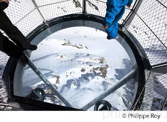 LE PONTON DANS LE CIEL, OBSERVATOIRE DU PIC DU MIDI DE BIGORRE, HAUTES PYRENEES. (65F01731.jpg)