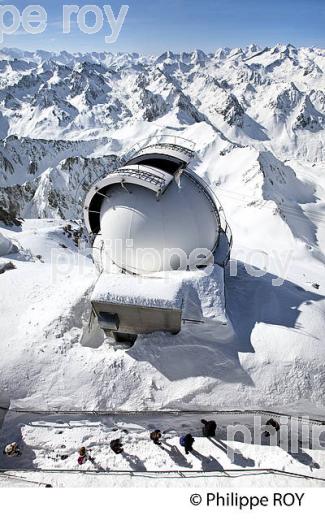 COUPOLE DE L' OBSERVATOIRE DU PIC DU MIDI DE BIGORRE, HAUTES PYRENEES. (65F01821.jpg)