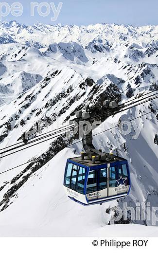TELEPHERIQUE DU PIC DU MIDI DE BIGORRE, HAUTES PYRENEES. (65F01833.jpg)
