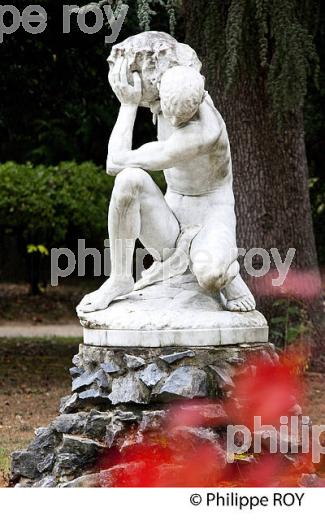 LE TACHERON, SCULPTURE, JARDIN MASSEY, TARBES, BIGORRE, HAUTES-PYRENEES. (65F02426.jpg)