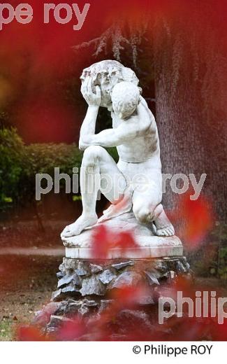 LE TACHERON, SCULPTURE, JARDIN MASSEY, TARBES, BIGORRE, HAUTES-PYRENEES. (65F02427.jpg)