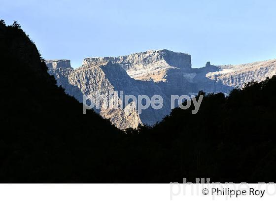 LA BRECHE DE ROLAND, CIRQUE DE GAVARNIE, PAYS TOY, HAUTES-PYRENEES. (65F02514.jpg)