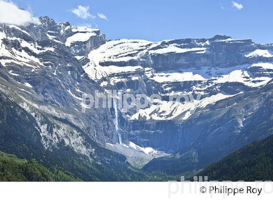 PLATEAU DE SAUGUE  ET CIRQUE DE GAVARNIE, PAYS TOY, HAUTES-PYRENEES. (65F02610.jpg)