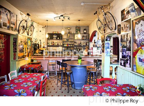 MUSEE DU TOUR DE FRANCE, JEAN PIERRE SOUBEERBIELLE, CAFE L' ETAPE, LUGAGNAN, HAUTES-PYRENEES. (65F02822.jpg)