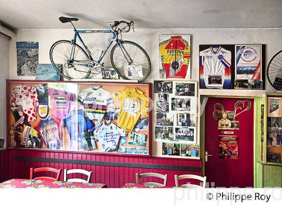 MUSEE DU TOUR DE FRANCE, JEAN PIERRE SOUBEERBIELLE, CAFE L' ETAPE, LUGAGNAN, HAUTES-PYRENEES. (65F02824.jpg)