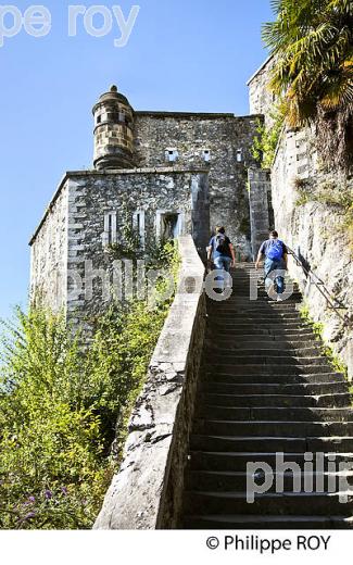 LE CHATEAU MEDIEVAL , MUSEE PYRENEEN,   VILLE DE  LOURDES, BIGORRE, HAUTES-PYRENEES. (65F03301.jpg)