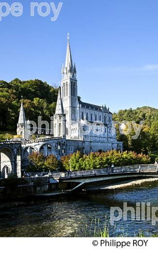 SANCTUAIRE NOTRE DAME DE LOURDES, VILLE DE LOURDES, BIGORRE, HAUTES-PYRENEES. (65F03335.jpg)