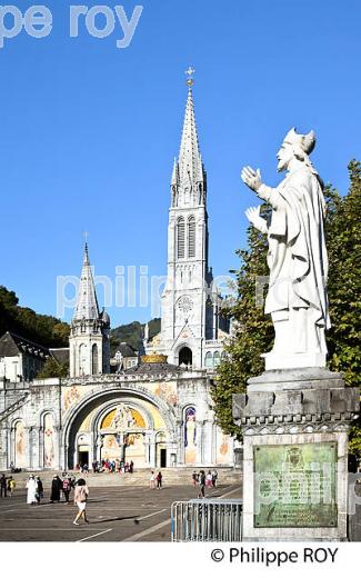 SANCTUAIRE NOTRE DAME DE LOURDES, VILLE DE LOURDES, BIGORRE, HAUTES-PYRENEES. (65F03408.jpg)