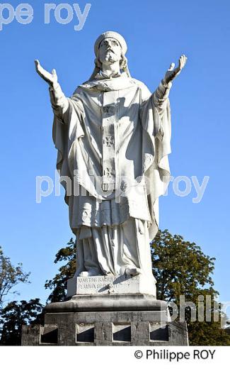 SANCTUAIRE NOTRE DAME DE LOURDES, VILLE DE LOURDES, BIGORRE, HAUTES-PYRENEES. (65F03409.jpg)