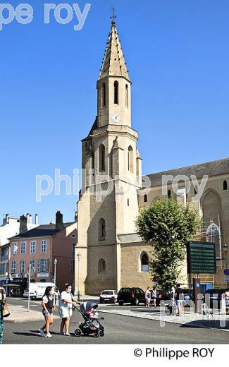 EGLISE SAINTE-THERESE , TARBES, BIGORRE, HAUTES-PYRENEES. (65F03904.jpg)