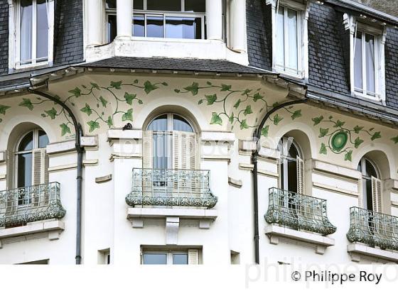 IMMEUBLE, STYLE ART NOUVEAU, TARBES, BIGORRE, HAUTES-PYRENEES. (65F03936.jpg)