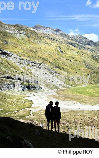 RANDONNEE PEDESTRE, CIRQUE  D' ESTAUBE, PAYS TOY, HAUTES-PYRENEES. (65F04403.jpg)