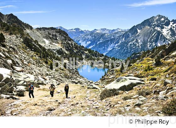 LAC, GOURG DE RABAS, RANDONNEE,  RESERVE DU NEOUVIELLE, VALLEE D' AURE,  HAUTES-PYRENEES. (65F04620.jpg)