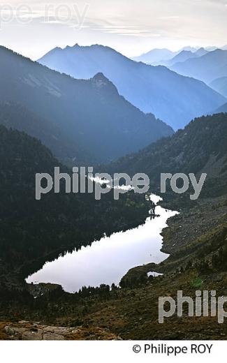 ASCENSION DU PIC DU NEOUVIELLE, VALLEE D' AURE,  HAUTES-PYRENEES. (65F04640.jpg)