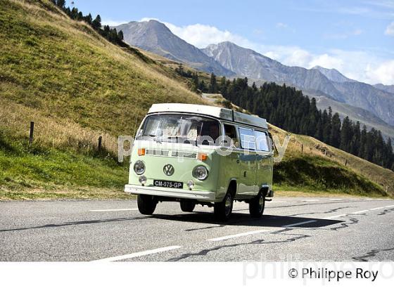 COMBI VW , AU COL DE PEYRESOURDE, VALLEE DU LOURON, HAUTES-PYRENEES. (65F06502.jpg)