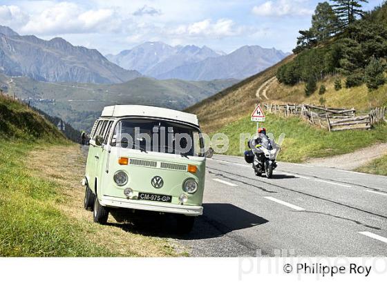 COMBI VW , AU COL DE PEYRESOURDE, VALLEE DU LOURON, HAUTES-PYRENEES. (65F06504.jpg)