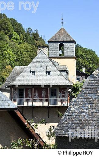 CHATEAU DES NESTES, VILLAGE D' ARREAU,    VALLEE D' AURE, HAUTES-PYRENEES. (65F06522.jpg)