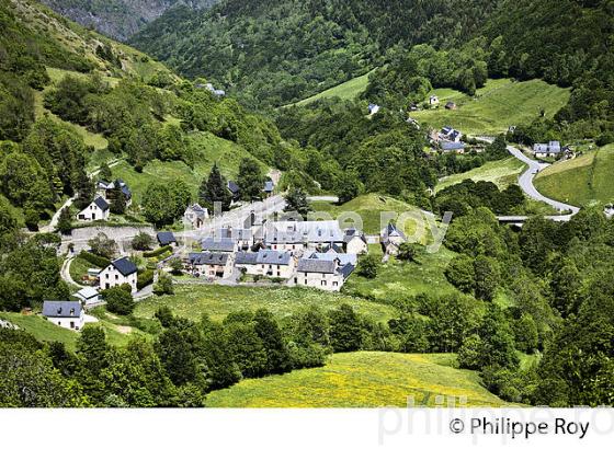 ARAGNOUET, VILLAGE DE MONTAGNE, VALLEE D' AURE, HAUTES-PYRENEES (65F07139.jpg)