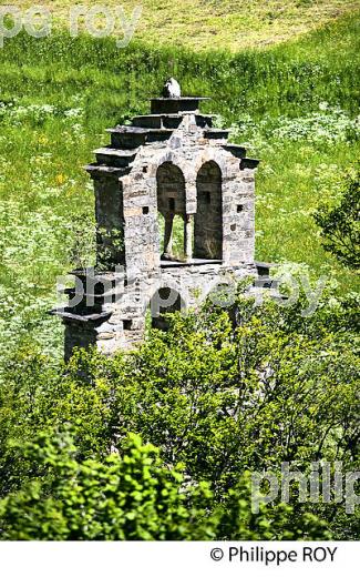 CHAPELLE DES TEMPLIERS, ARAGNOUET, VALLEE D' AURE, HAUTES-PYRENEES (65F07202.jpg)