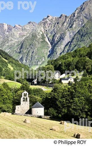 CHAPELLE DES TEMPLIERS, ARAGNOUET, VALLEE D' AURE, HAUTES-PYRENEES (65F07206.jpg)