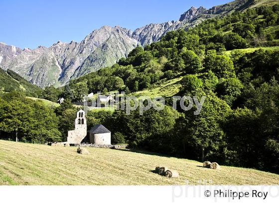 CHAPELLE DES TEMPLIERS, ARAGNOUET, VALLEE D' AURE, HAUTES-PYRENEES (65F07213.jpg)