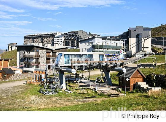 LE PLA D' ADET, STATION DE SKI DE SAINT-LARY, EN ETE,  VALLEE D' AURE, HAUTES-PYRENEES. (65F07439.jpg)