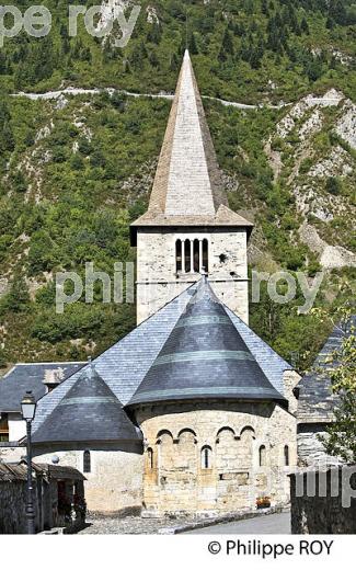 LE VILLAGE DE VIELLE-AURE,  EN ETE,  VALLEE D' AURE, HAUTES-PYRENEES. (65F07634.jpg)