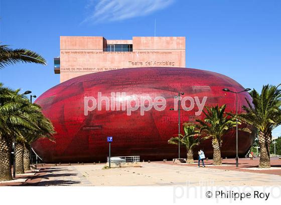 THEATRE DE L' ARCHIPEL, JEAN NOUVEL, ARCHITECTE,  VILLE DE PERPIGNAN, ROUSSILLON, CATALOGNE. (66F00212.jpg)