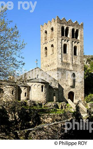 ABBAYE BENEDICTINE  SAINT MARTIN DU CANIGOU, CONFLENT, ROUSSILLON, CATALOGNE, OCCITANIE. (66F00817.jpg)
