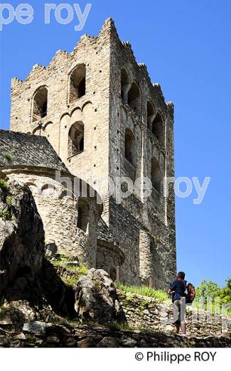 ABBAYE BENEDICTINE  SAINT MARTIN DU CANIGOU, CONFLENT, ROUSSILLON, CATALOGNE, OCCITANIE. (66F00824.jpg)
