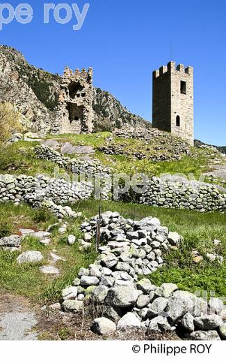 CHATEAU LA TOUR DE CAROL, PORTA, CERDAGNE, ROUSSILLON, CATALOGNE, PYRENEES ORIENTALES.CERDAGNE, ROUSSILLON, CATALOGNE, PYRENEES ORIENTALES. (66F01214.jpg)