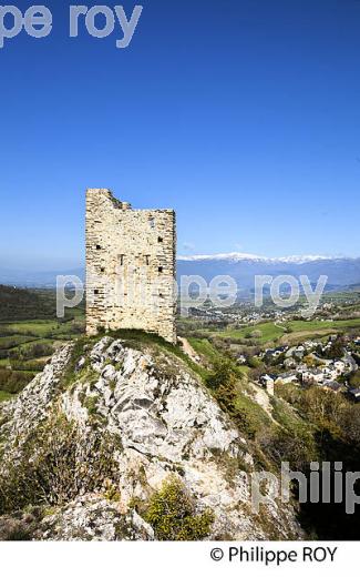 ATALAYE DU VILLAGE DE LLO ,  CERDAGNE, ROUSSILLON, CATALOGNE, PYRENEES ORIENTALES. (66F01523.jpg)