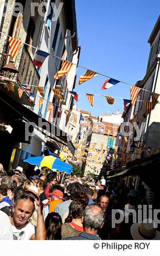 FETE  DES VENDANGES, VILLE DE  BANYULS-SUR-MER,  COTE VERMEILLE, ROUSSILLON, CATALOGNE. (66F02103.jpg)